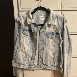 Rue 21 denim jacket !!